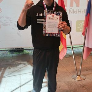 Студент, которым мы гордимся! Поздравляем Лысова Данила, ставшим победителем в областных соревнованиях по гиревому спорту. С 15 по 19 июня Данил принимал участие в областном этапе Фестиваля народных игр 2025-2026 учебного года, где показал отличные резуль